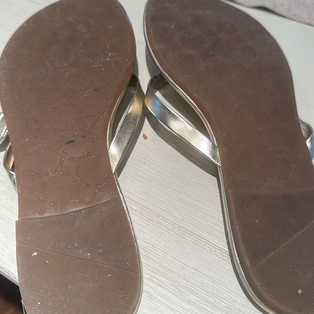 Talbots flip flops - Picture 3 of 3